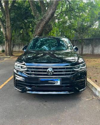 VOLKSWAGEN TIGUAN 2.0 300 TSI GASOLINA ALLSPACE R-LINE AUTOMÁTICO VOLKSWAGEN TIGUAN 2.0 300 TSI GASOLINA ALLSPACE R-LINE AUTOMÁTICO